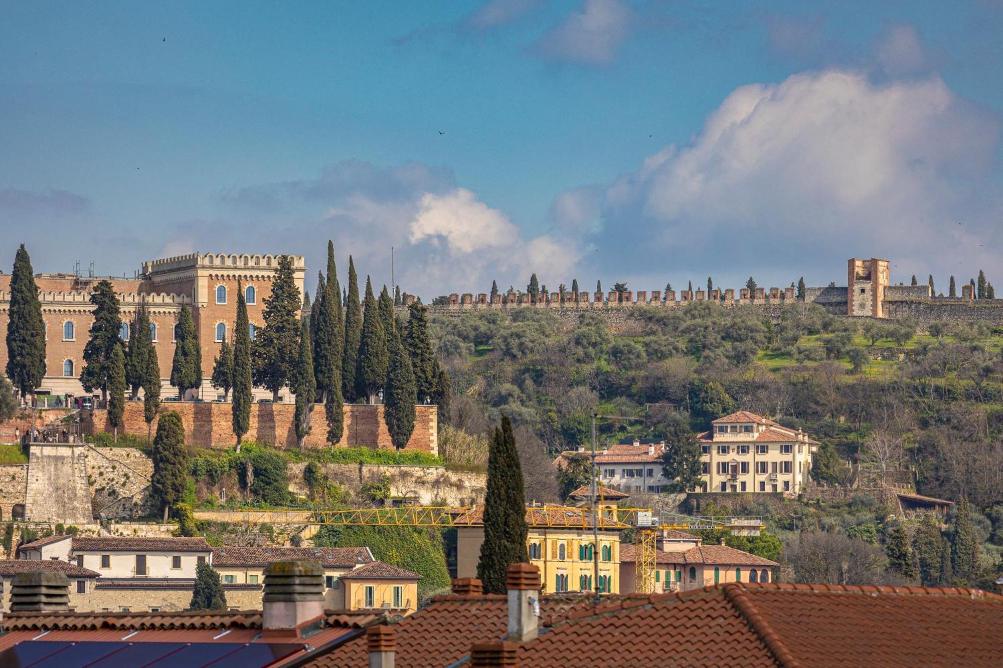 Romeo E Giulietta Suite Verona Bagian luar foto
